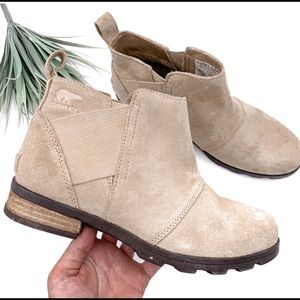 Sorel Emelie Chelsea Waterproof Boots Oatmeal